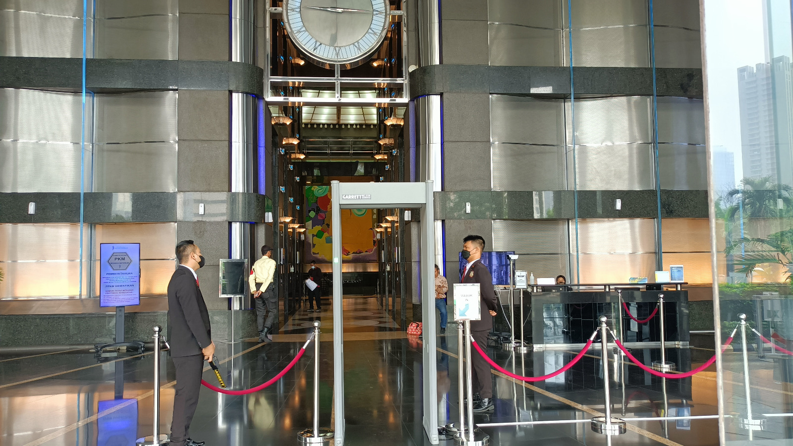 lobby menara imperium